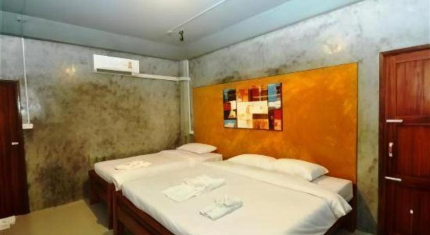 Hometel Hotel 2*