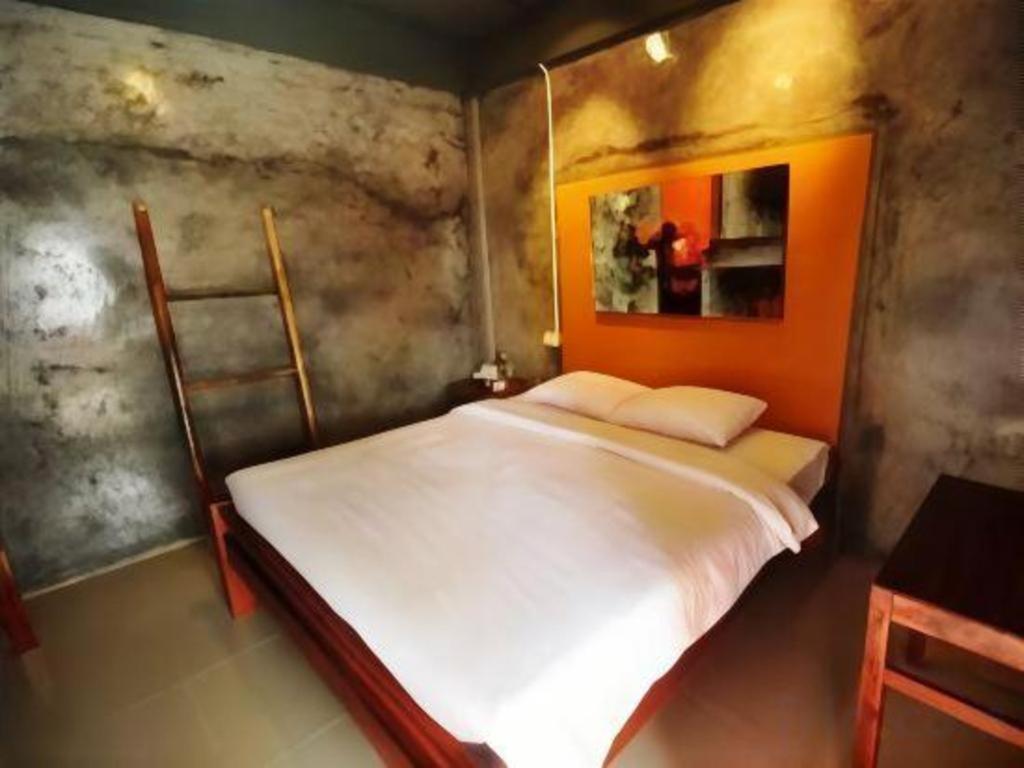 Hometel 2* Krabi town